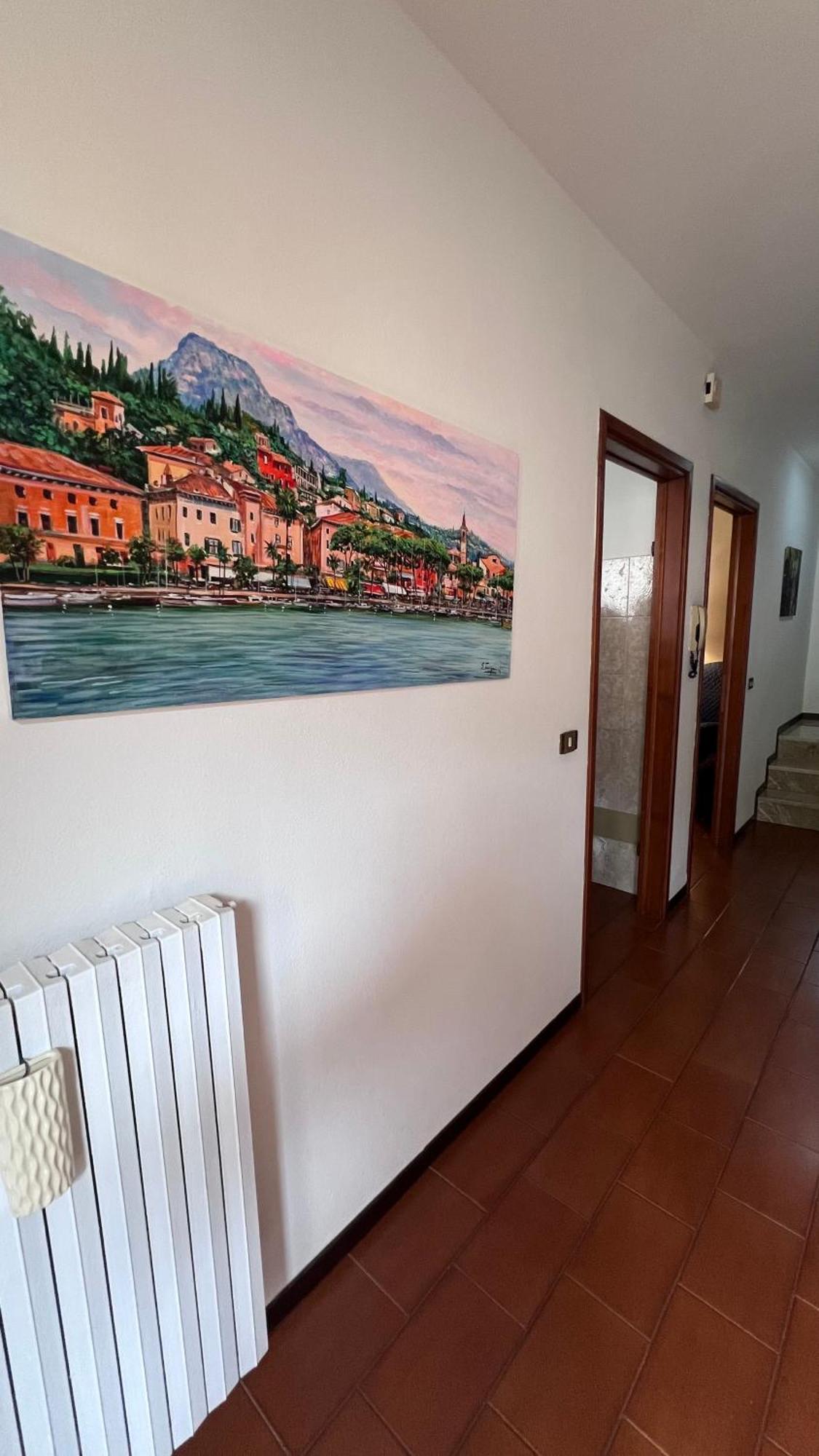 Casa Caterina 2 Storey House, With A Mountain View Тосколано-Мадерно Екстер'єр фото